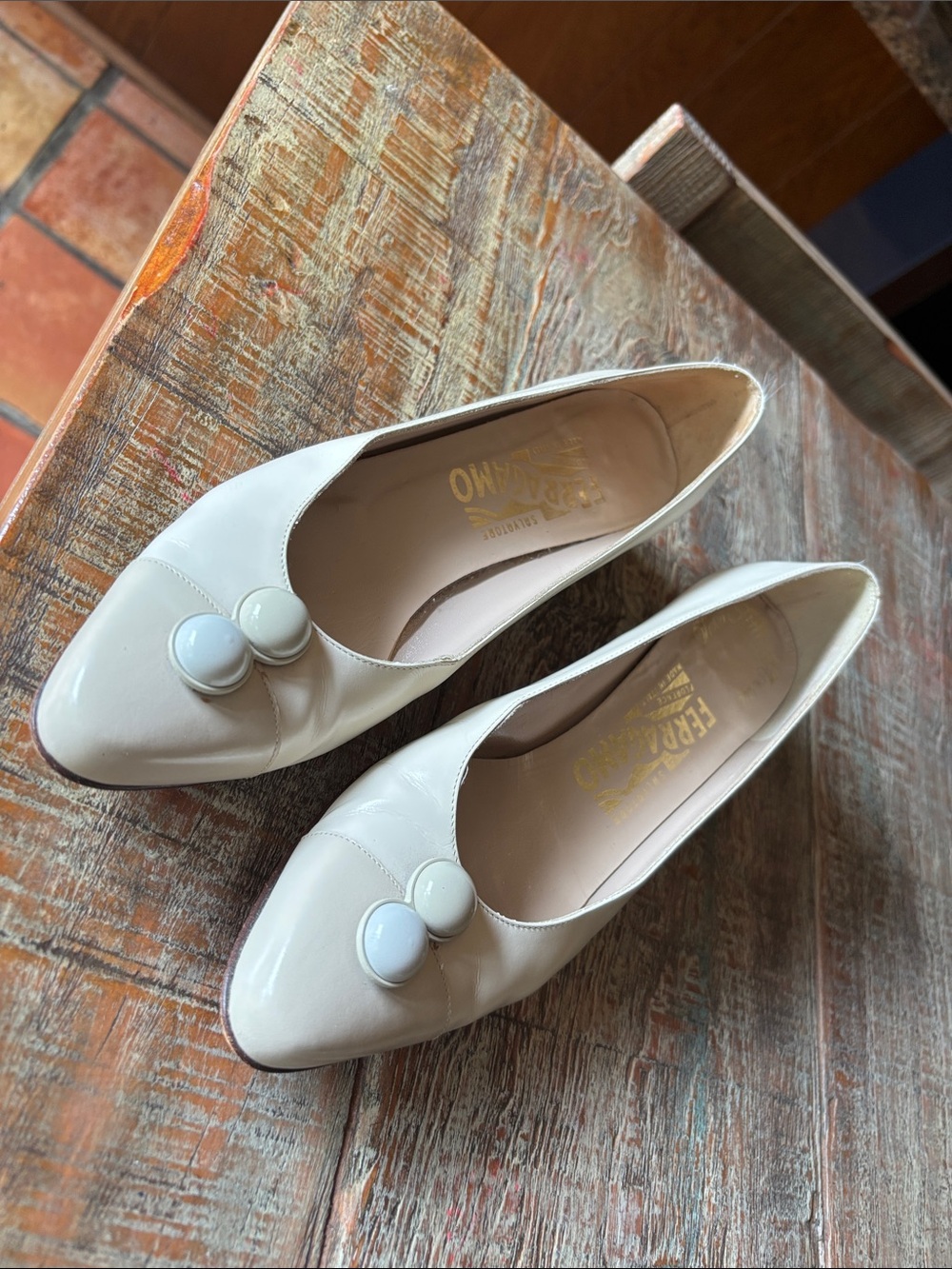 Salvatore Ferragamo vintage Ivory Patent Leather Pointed Toe Flats